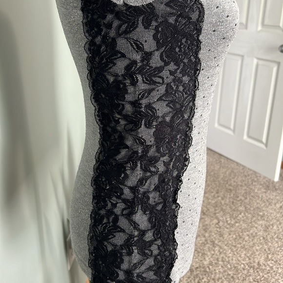 ⭐️ THE LIMITED Gray Polka Dot Sweater with Black Lace Detail on sides ⭐️ - Picture 6 of 7